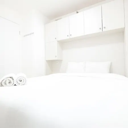 2Br Bassura City Apartment With City View By Travelio